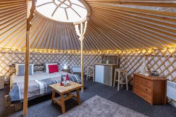 Фото номера Шатер Люкс-шатры Yurt with a river view г. Tapio 47